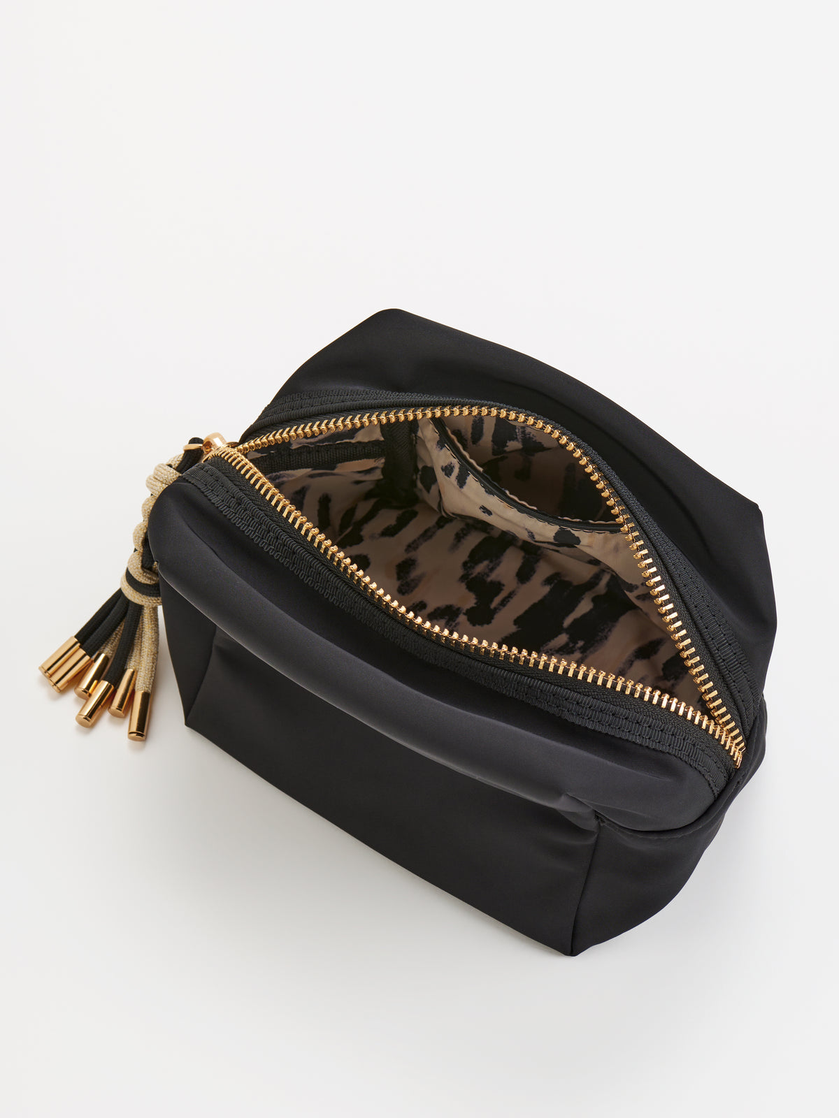 JET SMALL BOXY ZIP POUCH BLACK