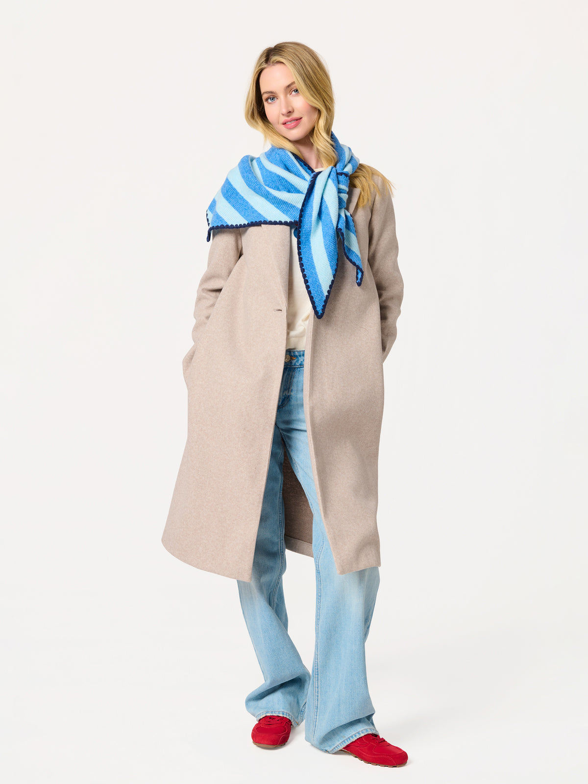 JOY LG TRIANGLE SCARF