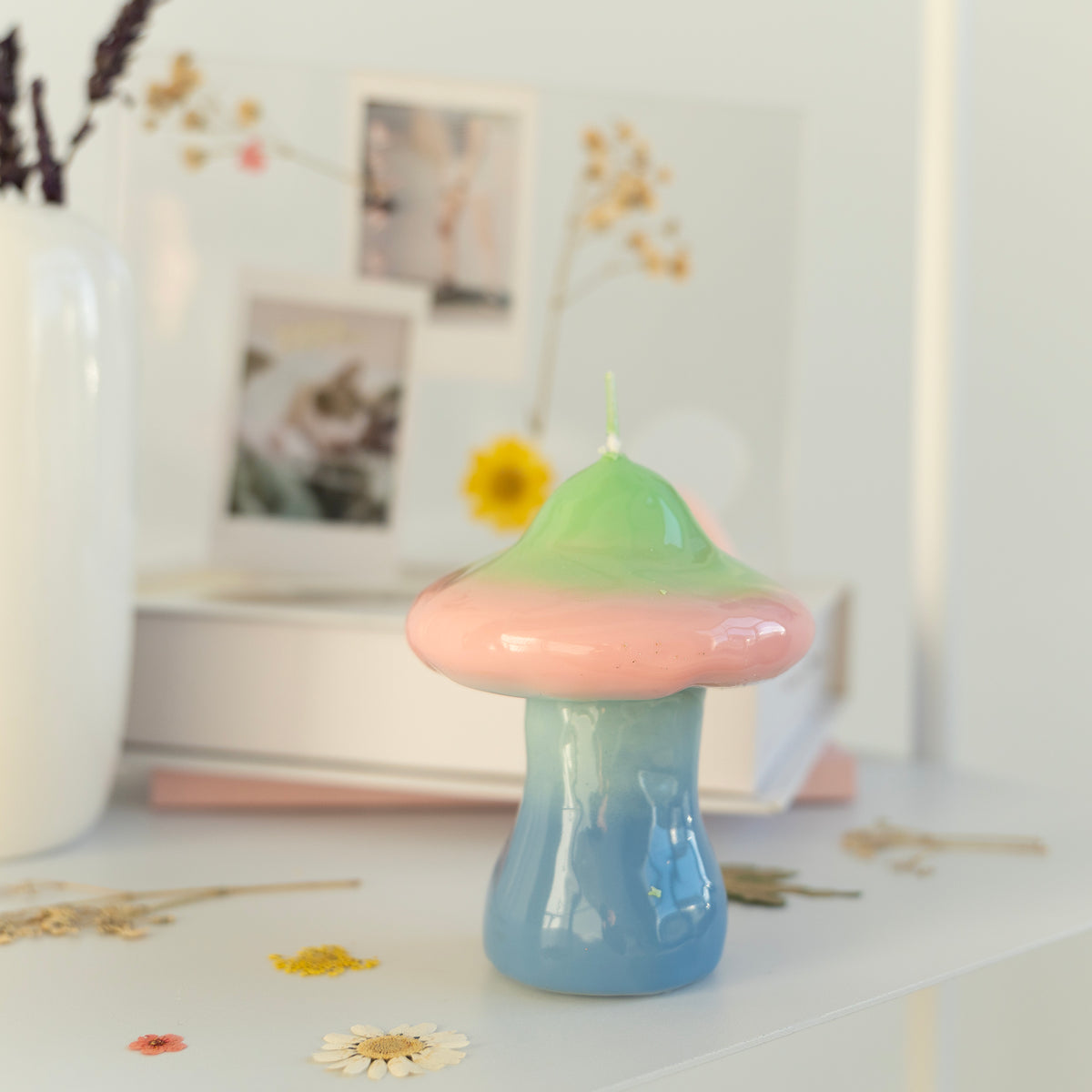 SMALL MUSHROOM CANDLE