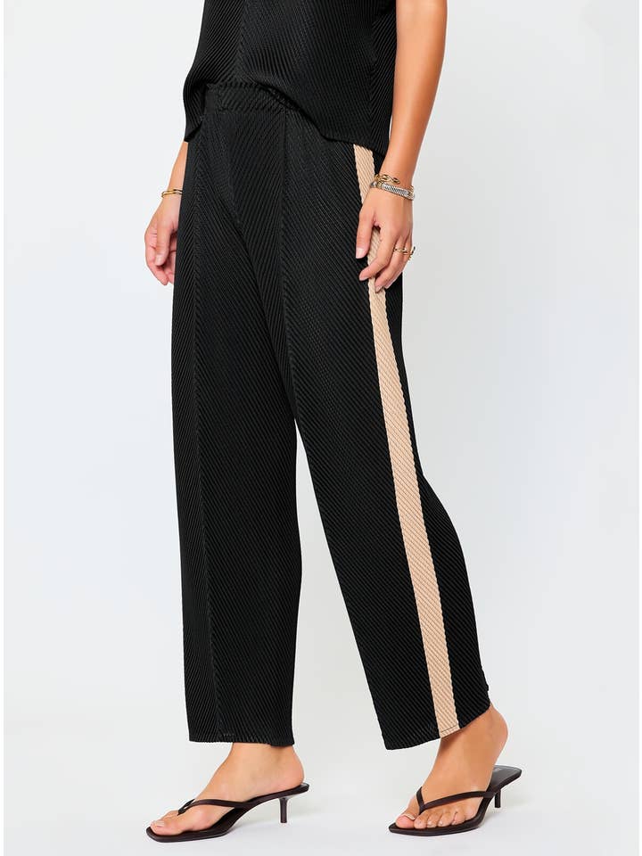 PLEATED TAPERED PANT