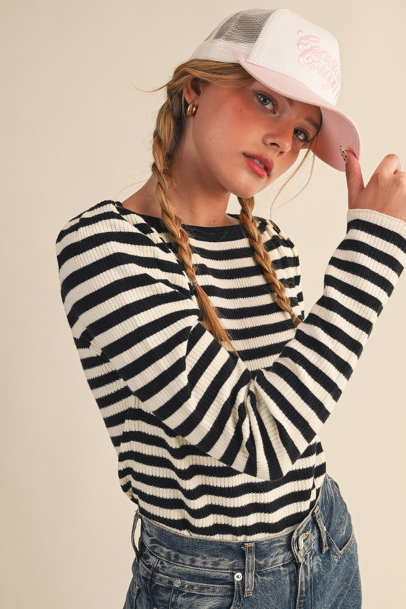 STRIPED BOAT NECK SWEATER