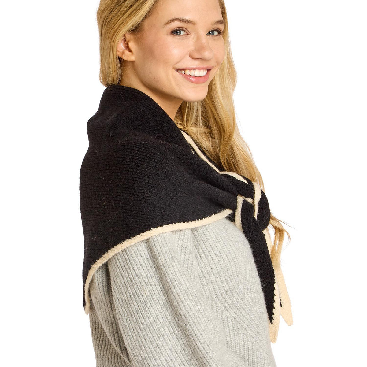 TRIANGLE SCARF