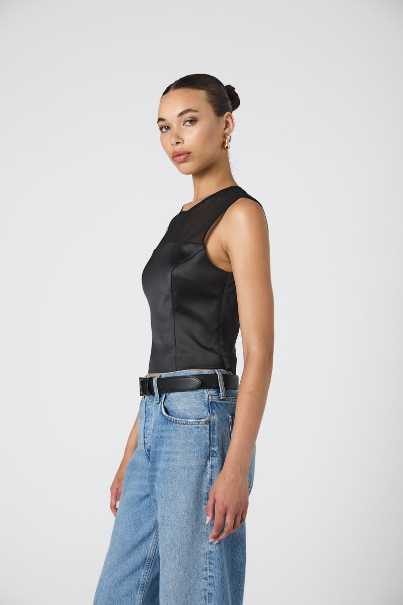 STRUCTURED SATIN SLEEVELESS CREW