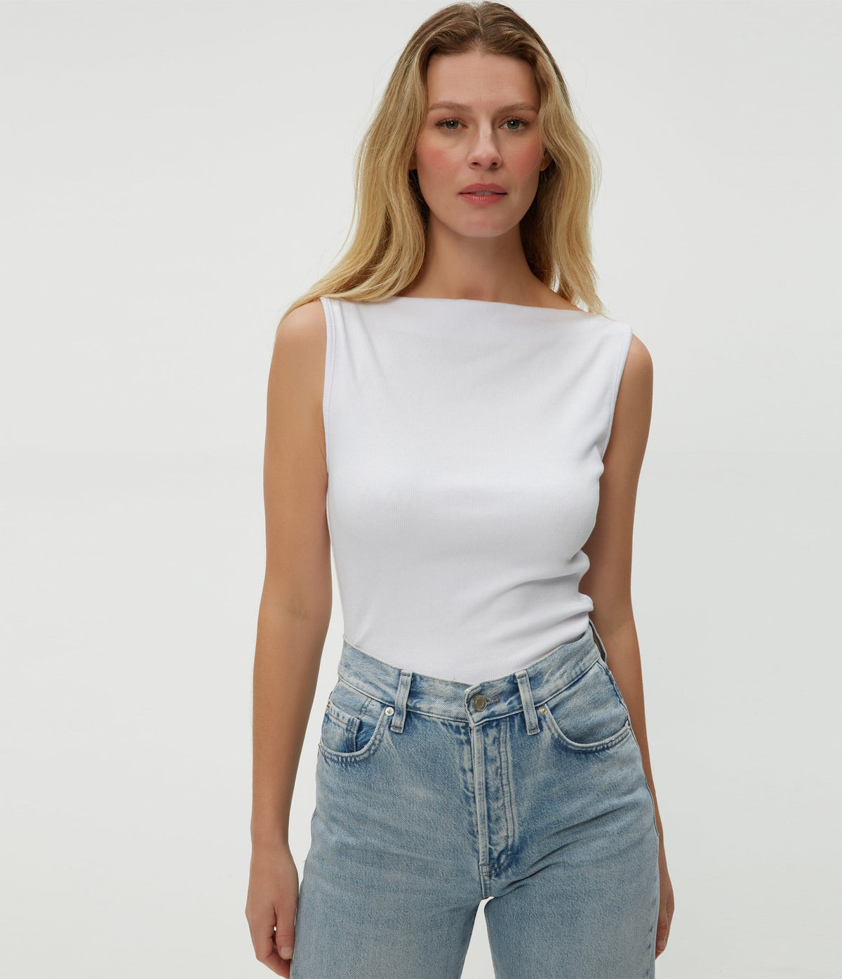 COCO RUCHED BOAT NECK TEE