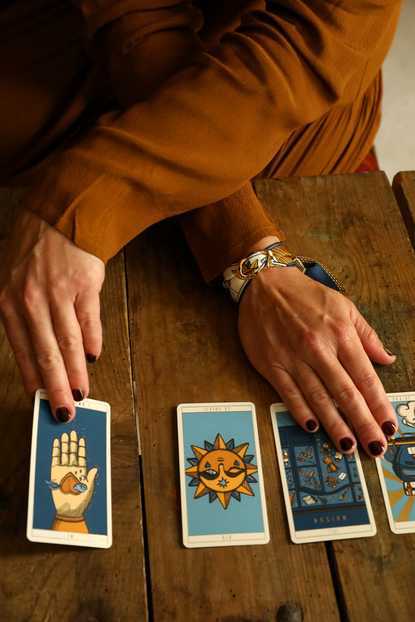 SCARF BRACELET CHAIN