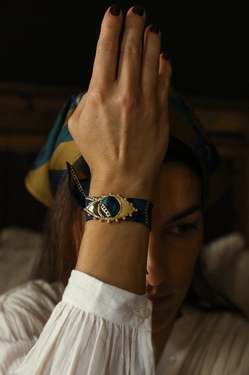 SCARF BRACELET EYE