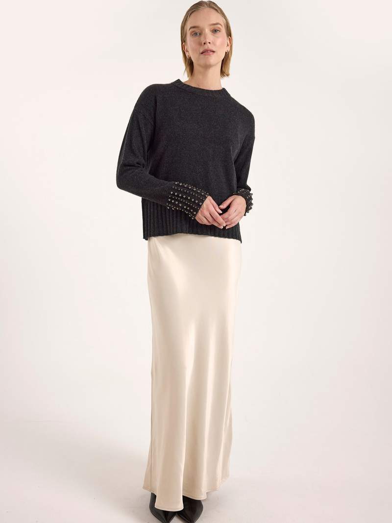 ELLIE PEARL DETAIL CREW