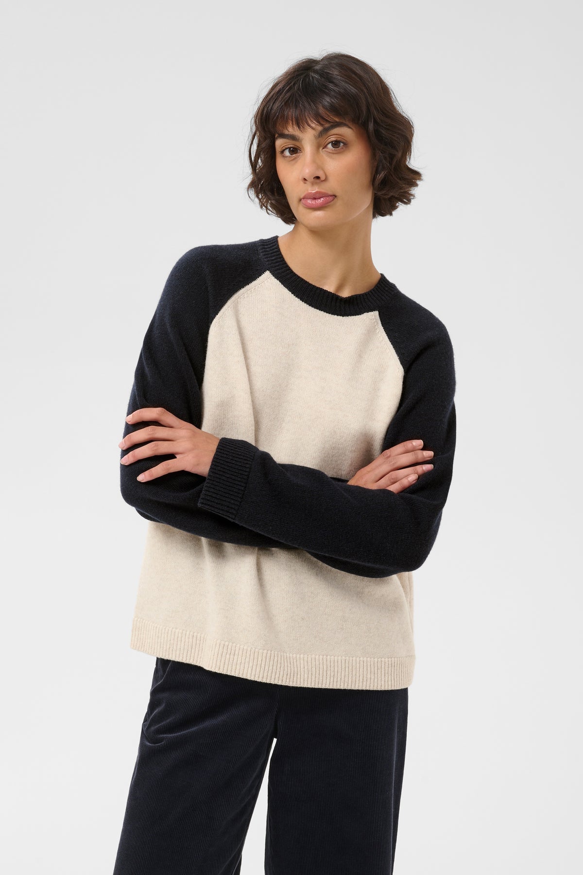 CLEO RAGLAN LONG SLEEVE TEE