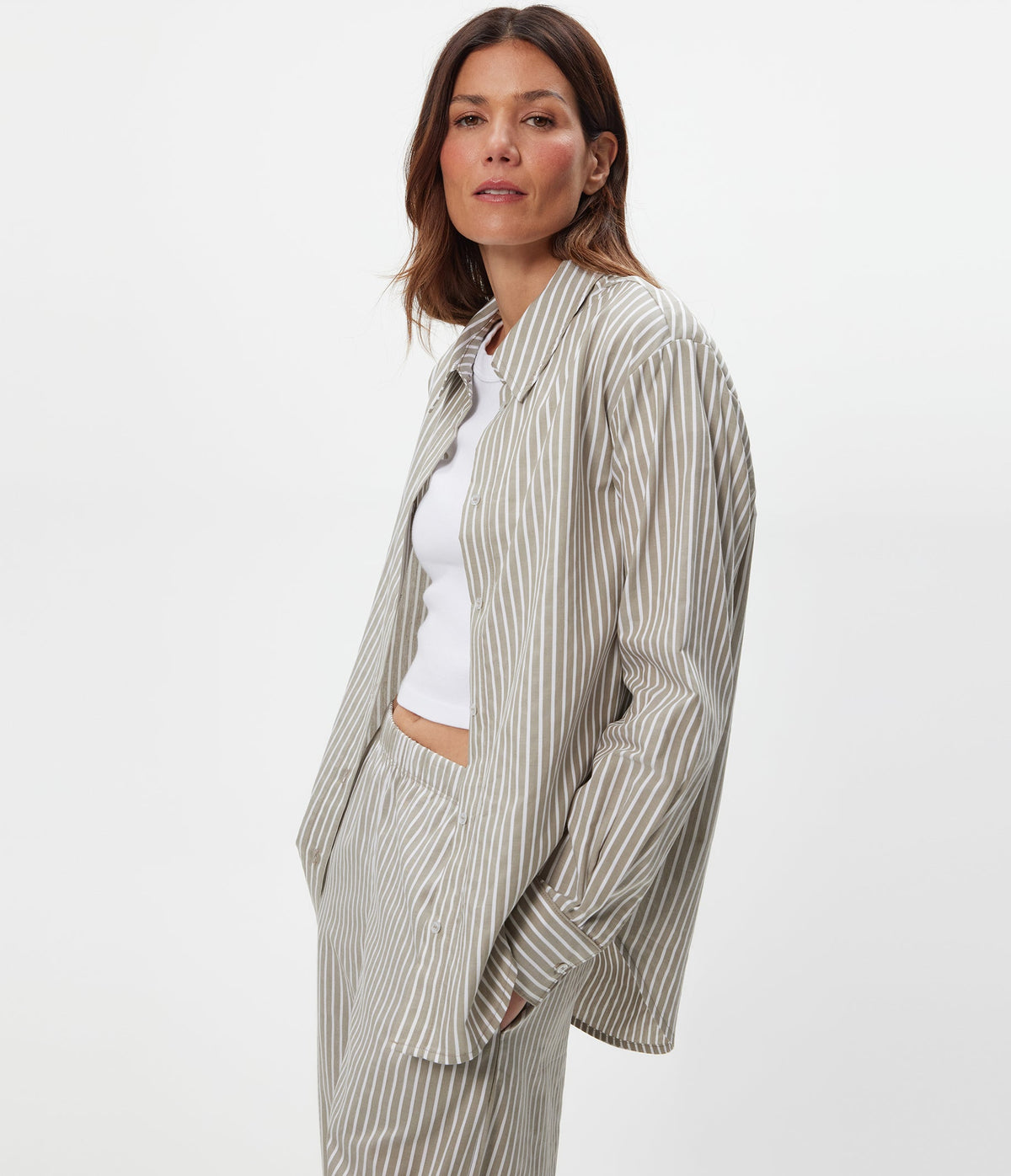 CARSON BUTTON DOWN SHIRT