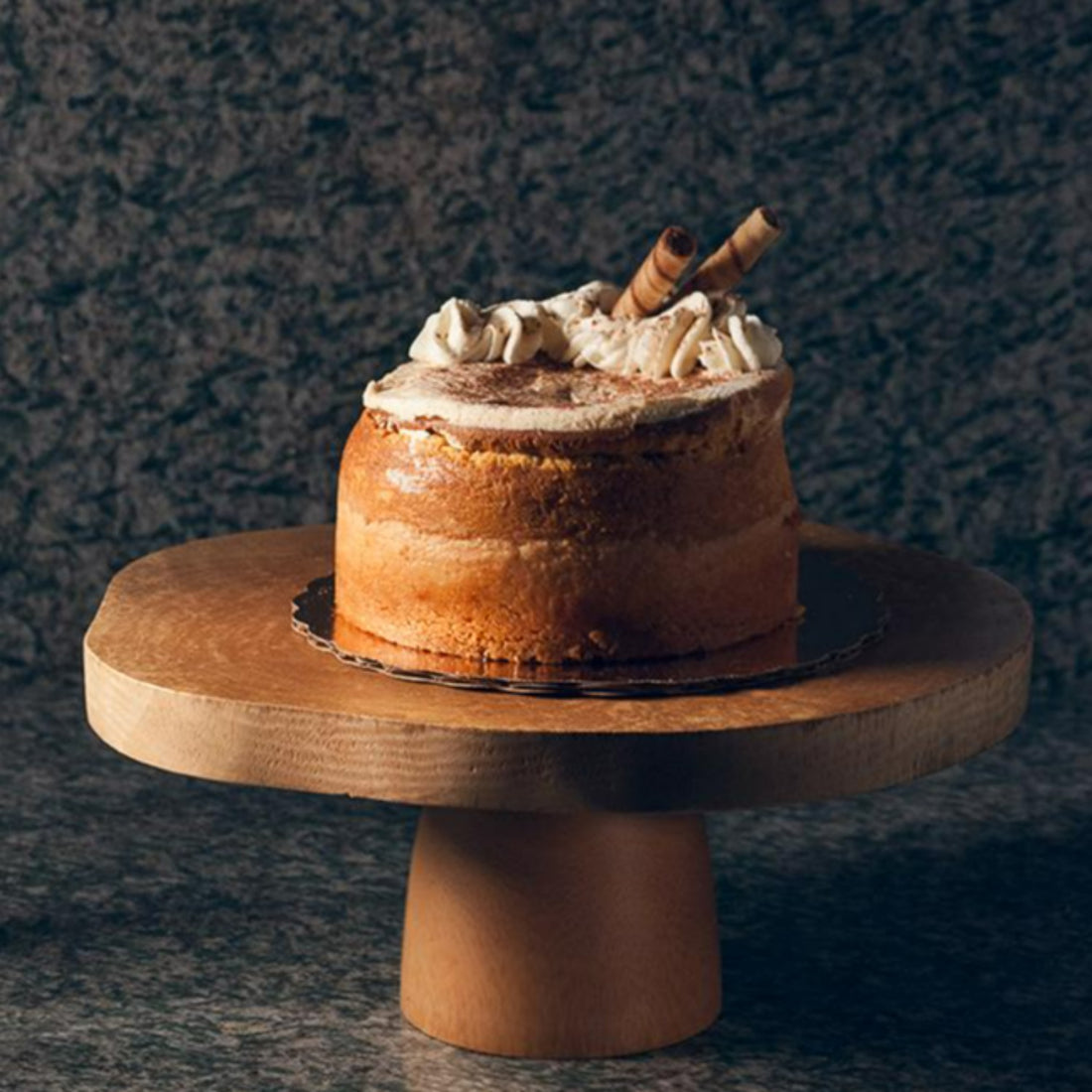 KILN MANGO WOOD CAKE STAND