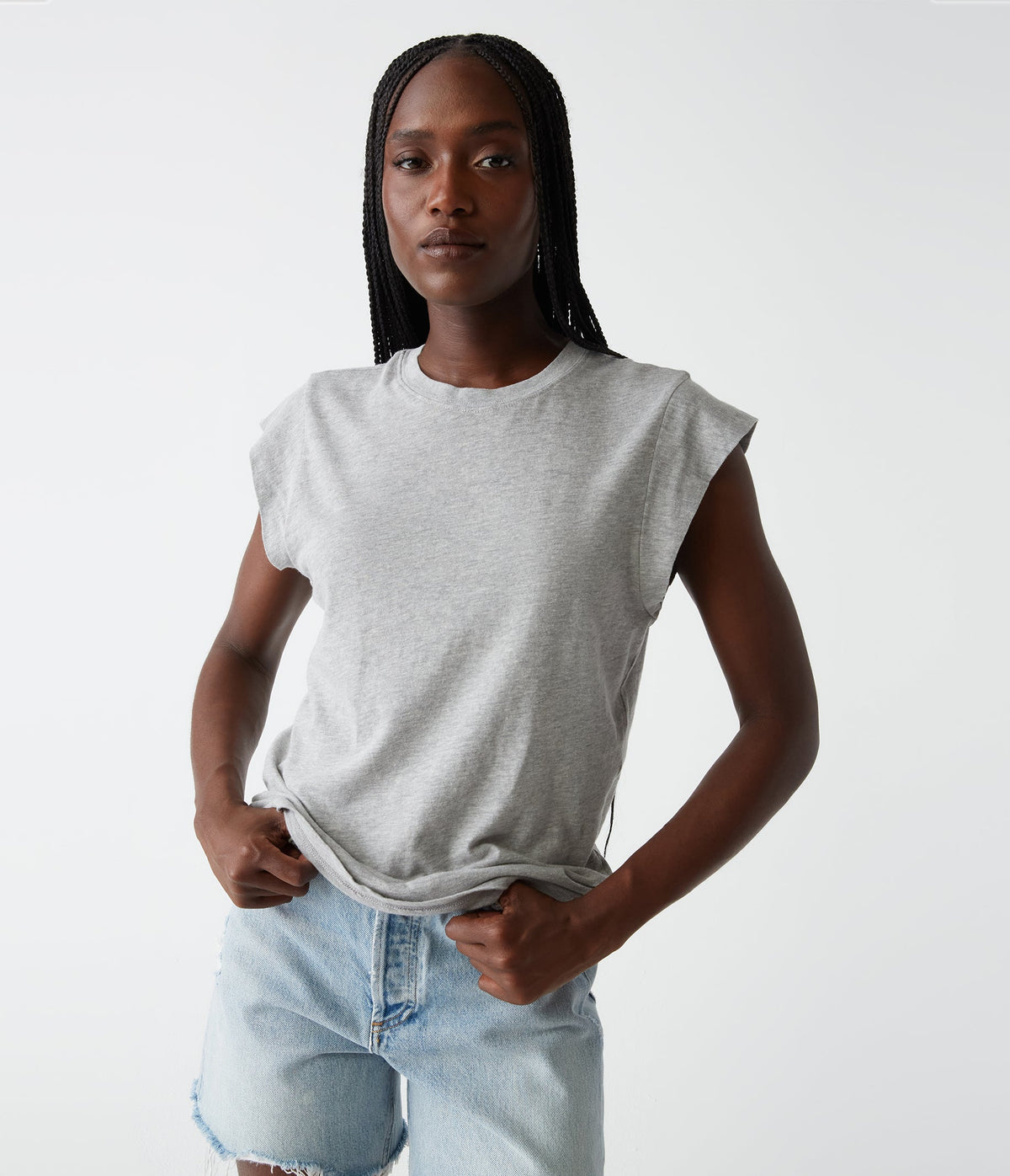 JOEY POWER SHOULDER TEE