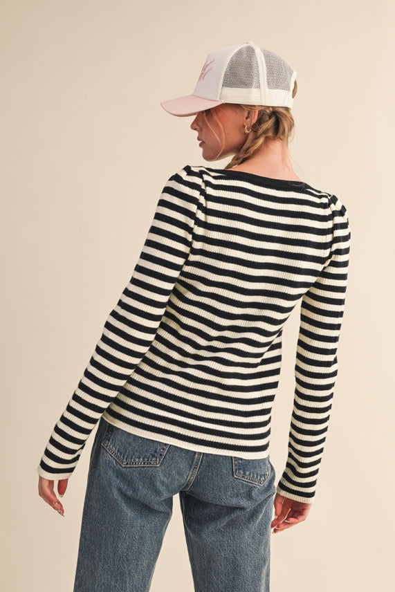 STRIPED BOAT NECK SWEATER