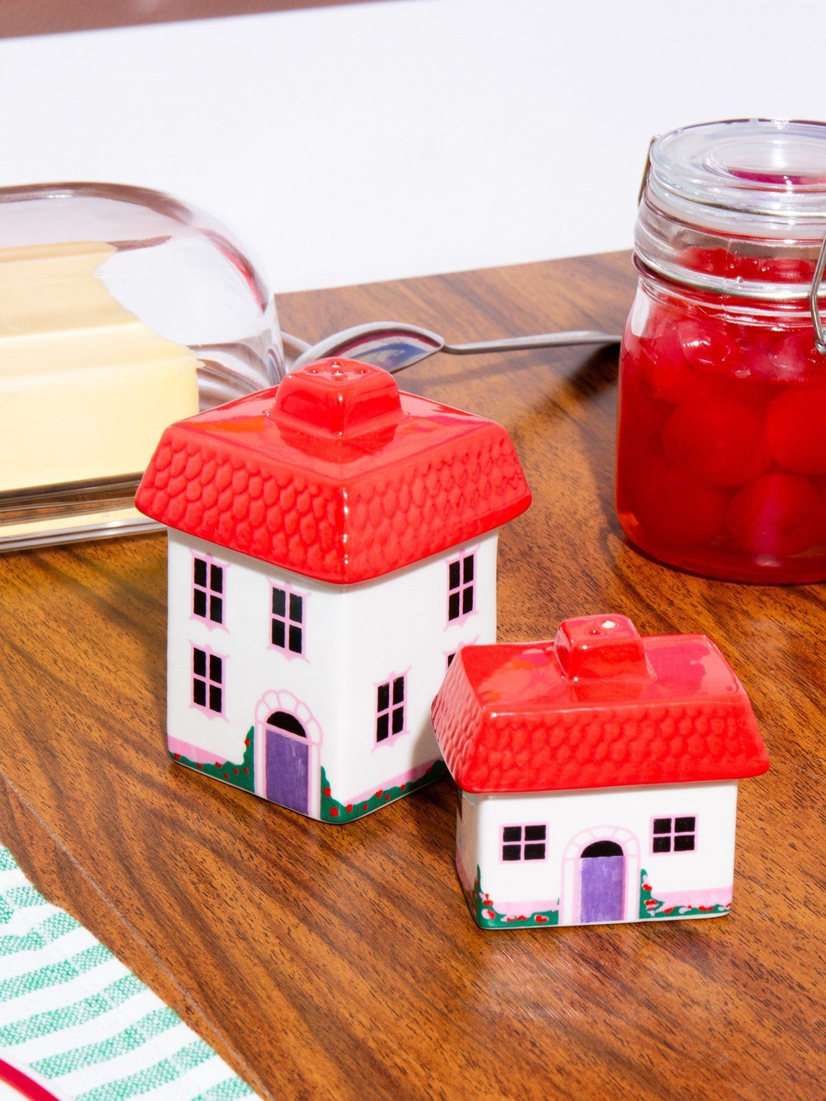 SALT & PEPPER COTTAGE