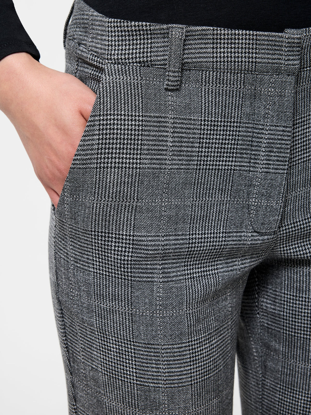 CROPPED SLIM FIT PANTS