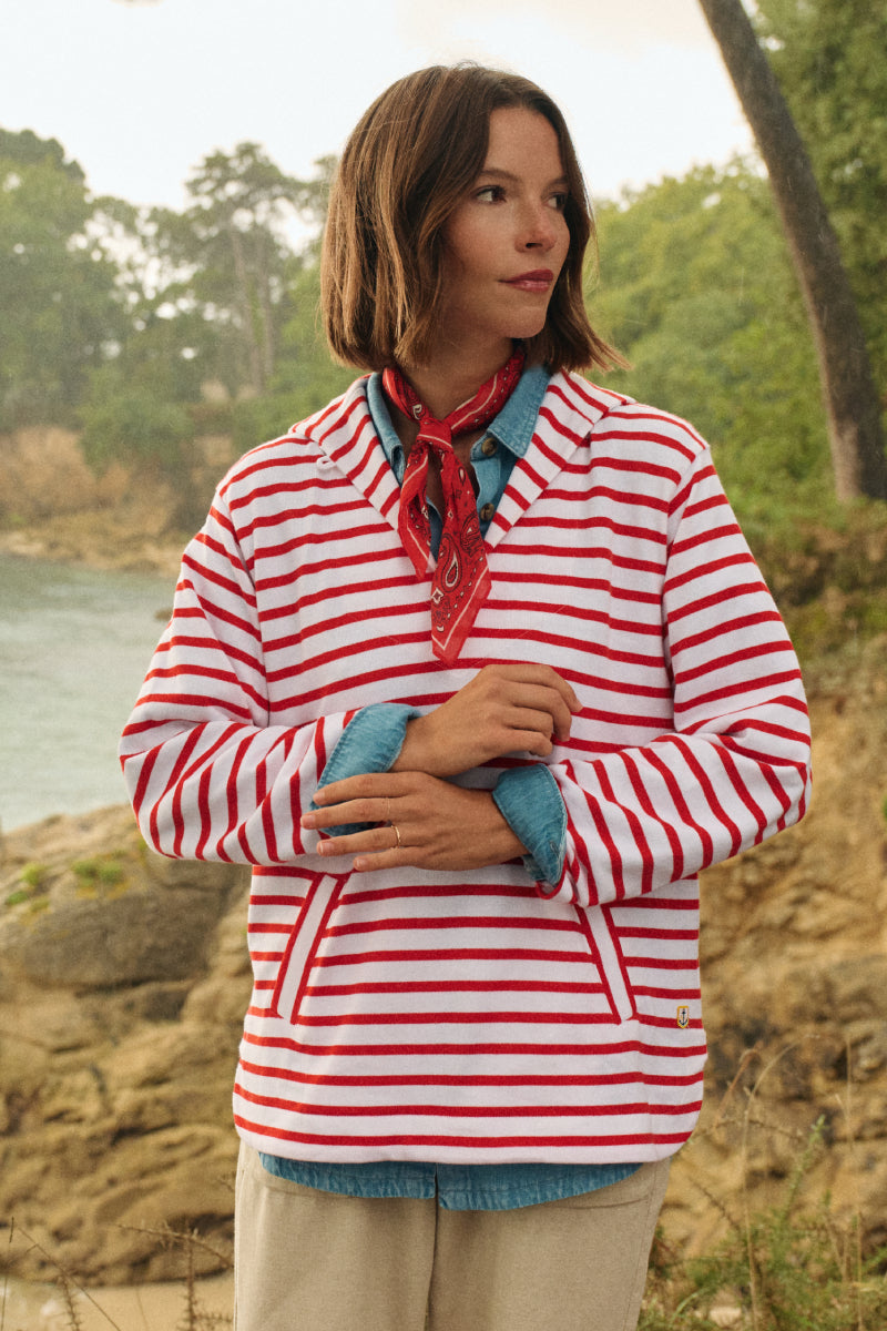 FRONT POCKET PULLOVER