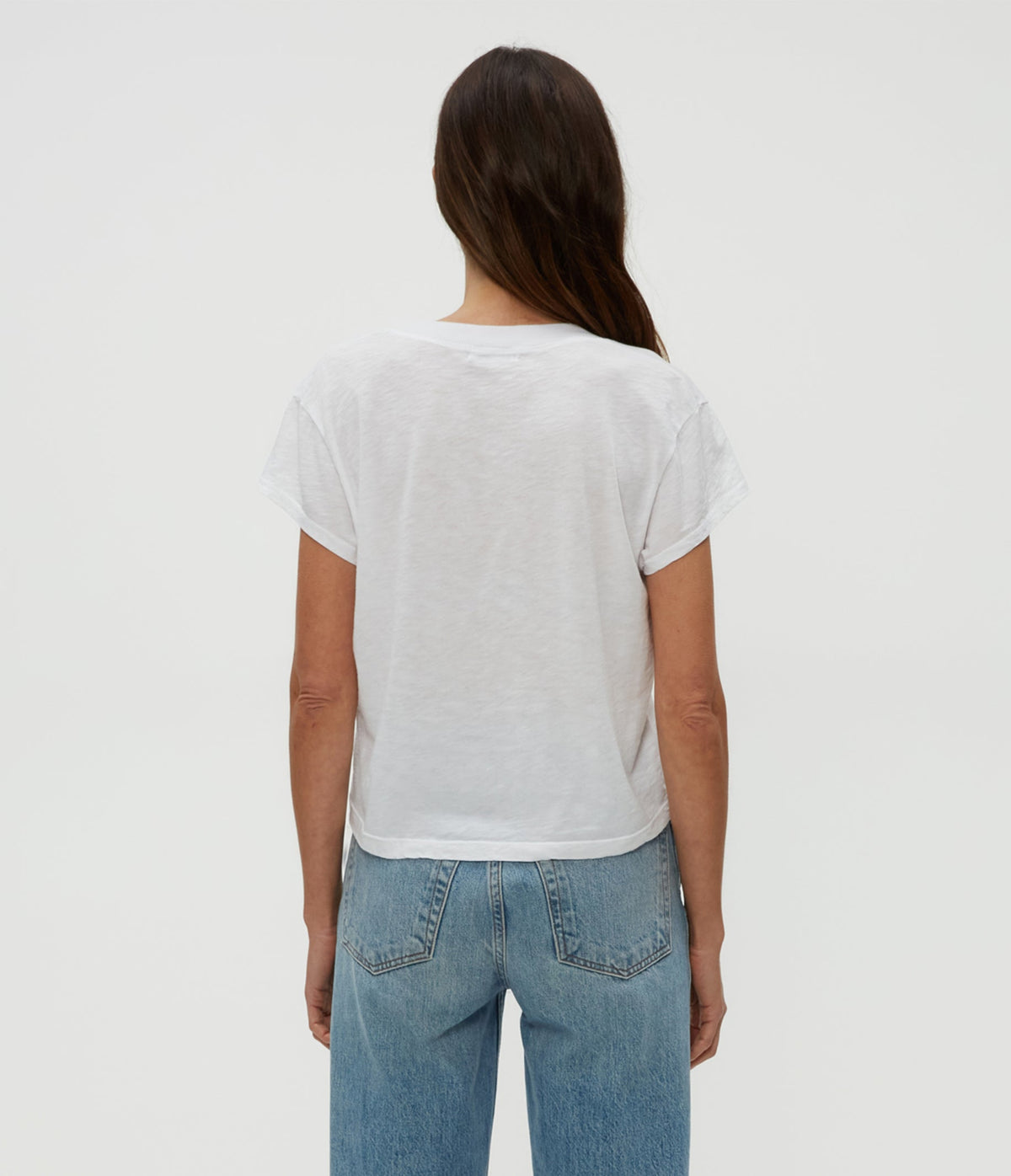 HARLAN CROPPED VNECK TEE