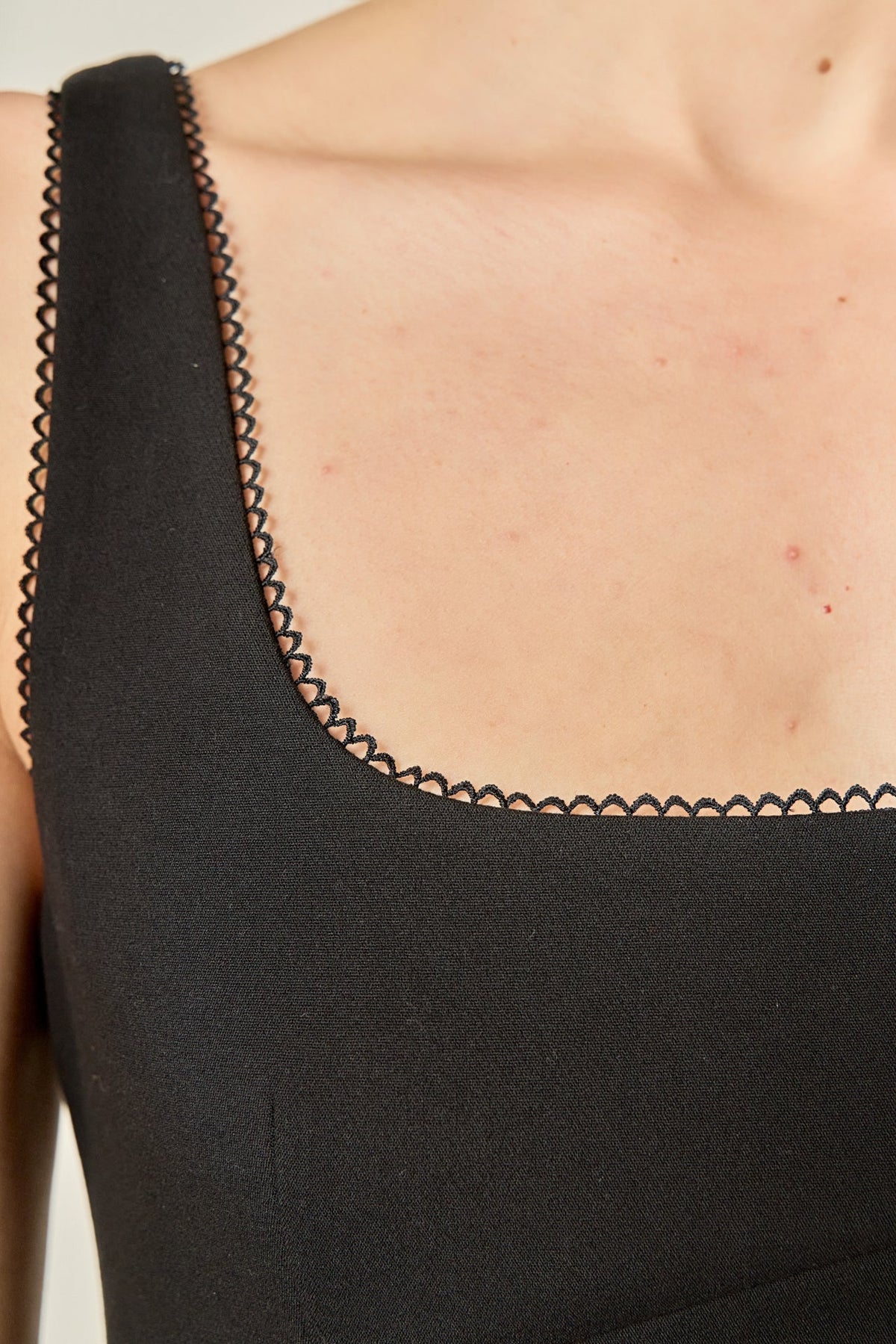 LACE TRIM MINI DRESS