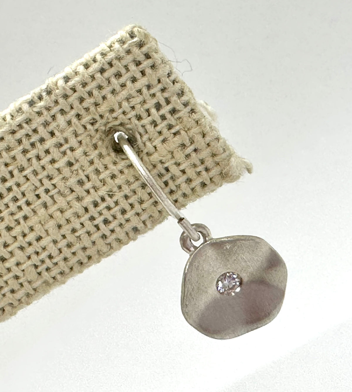 SEED W/ DIAMOND EARRING