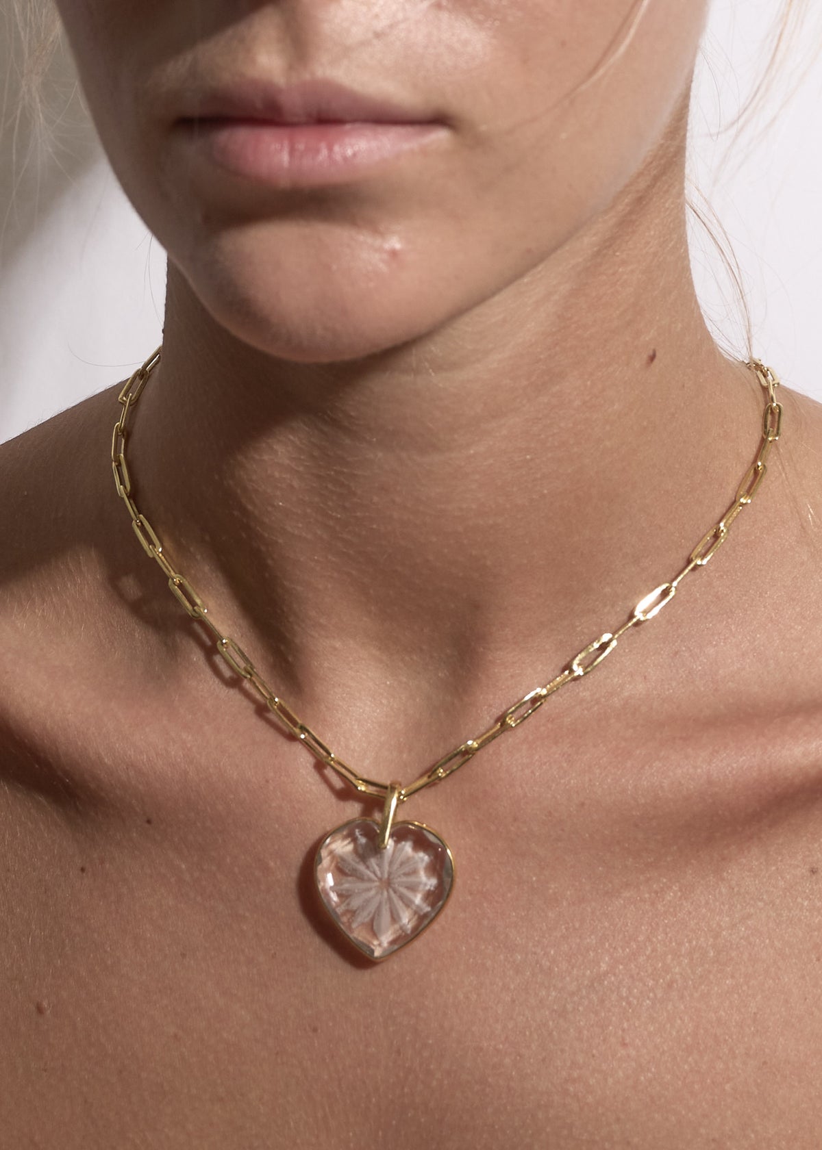 NIEVES NECKLACE CRYSTAL QUARTZ