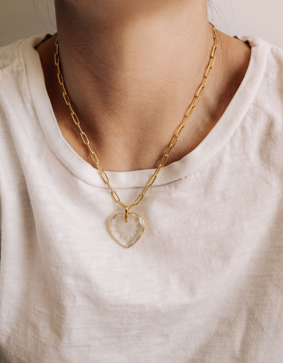 NIEVES NECKLACE CRYSTAL QUARTZ