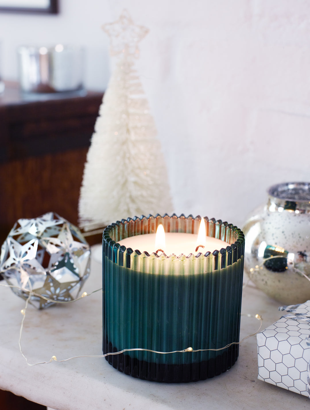 ROLAND PINE 2 WICK RIBBED GLASS CANDLE