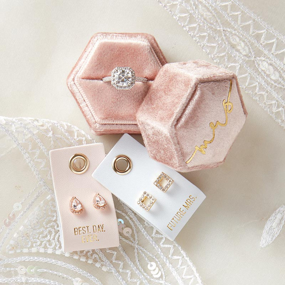 VELVET RING BOX