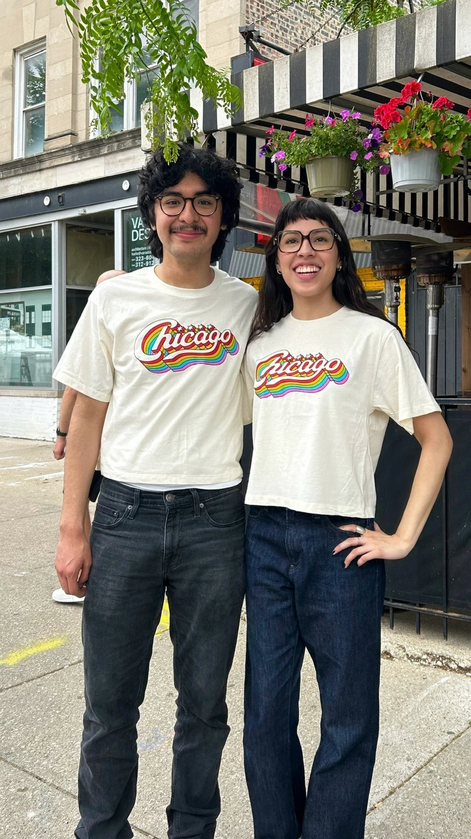 CHICAGO RAINBOW SCRIPT TEE