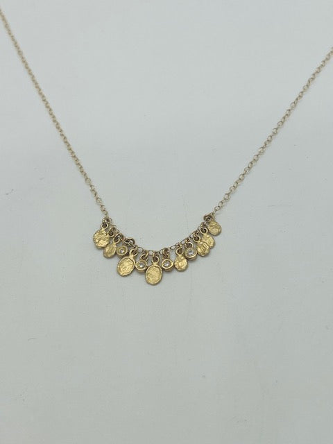 SMALL GOLDEN FLAKE CLUSTER NECKLACE