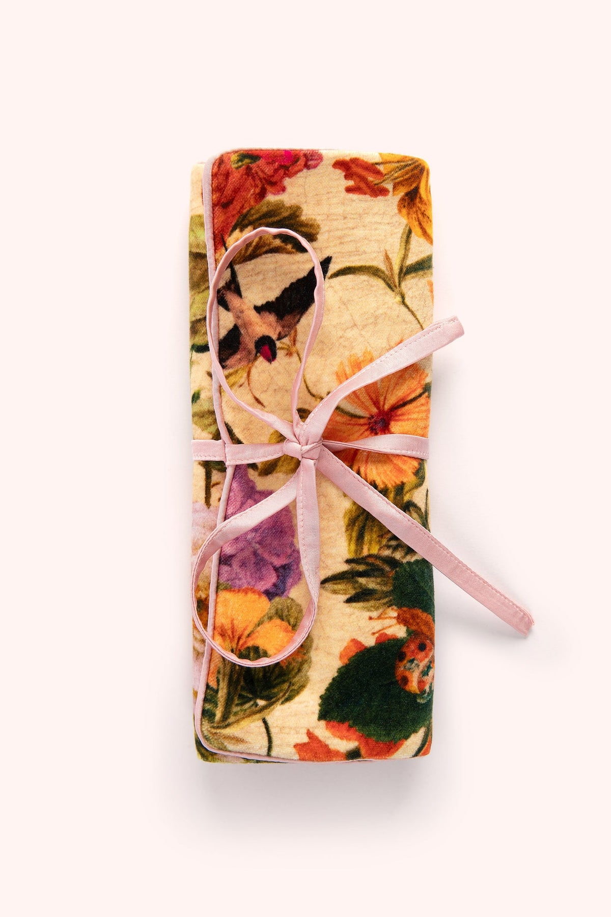 JEWELLERY ROLL CREAM POSY