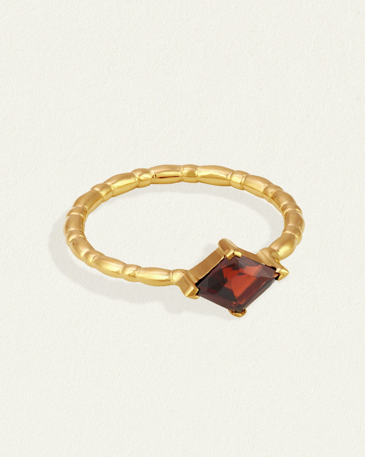 JAYA GARNET RING