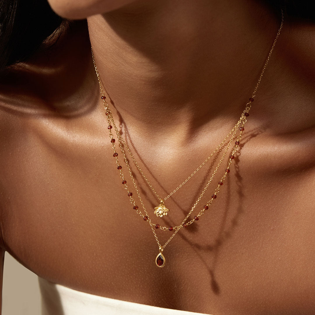 GARNET TRIPLE LAYERED NECKLACE
