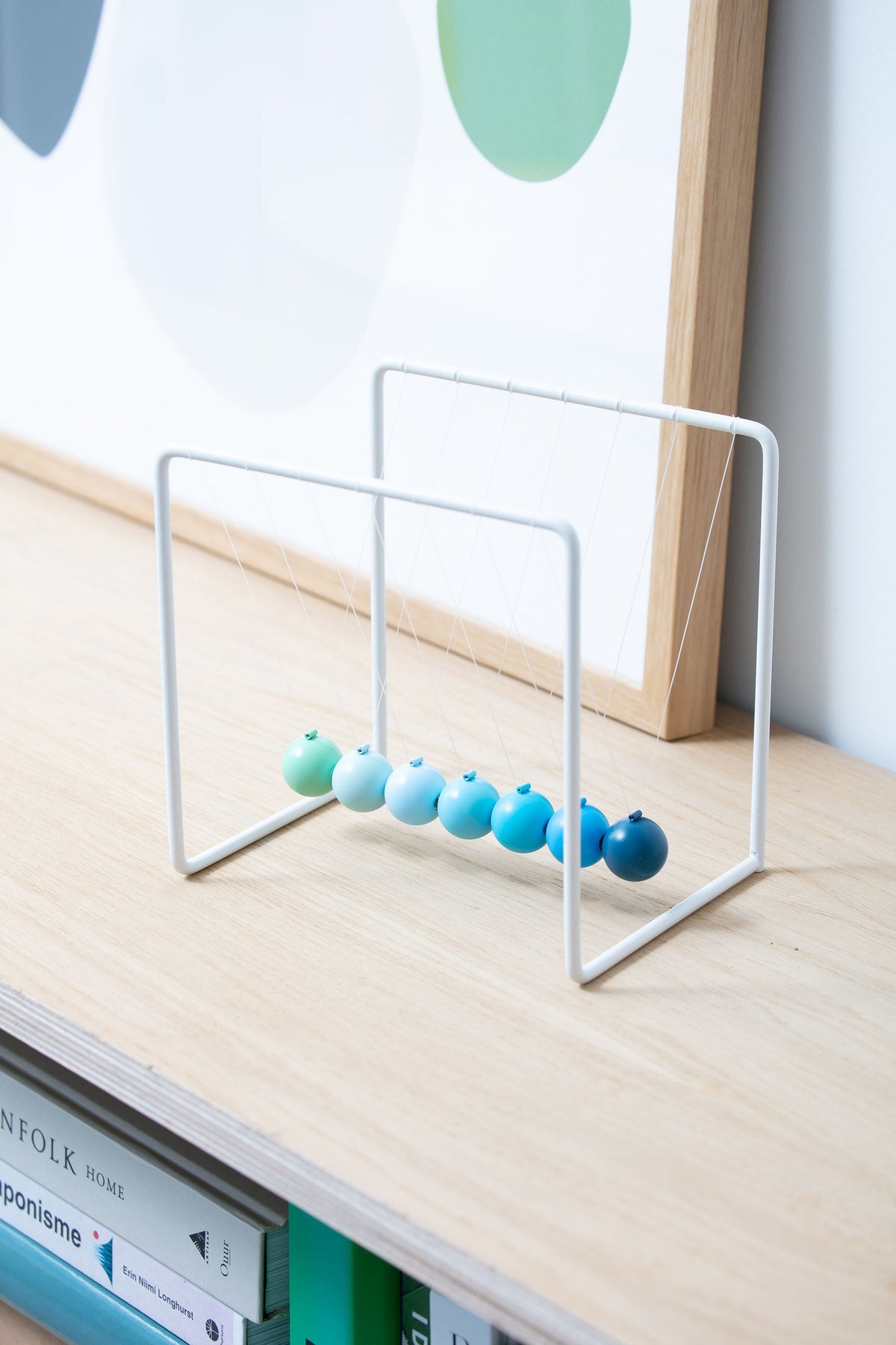 NEWTONS CRADLE COOL