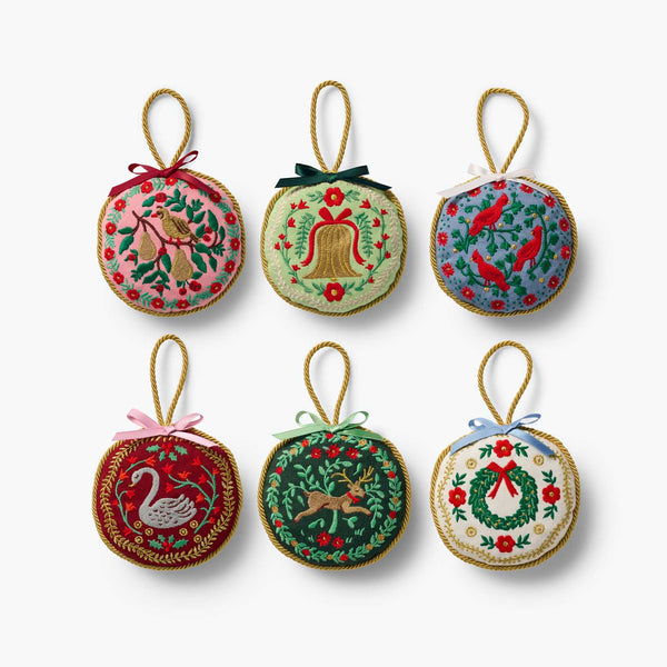 CHRISTMASTIDE ORN SET
