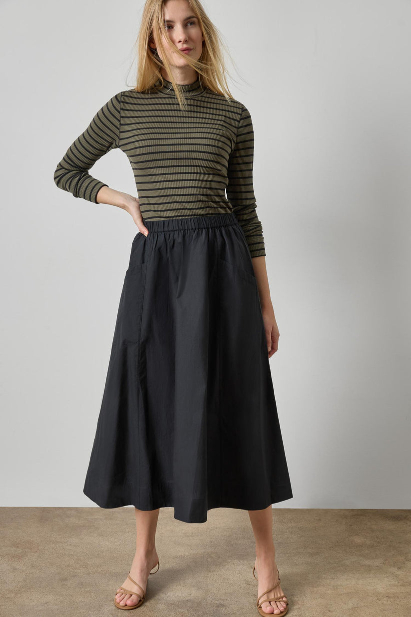 RIBBED LONG SLEEVE MOCK NECK TEE