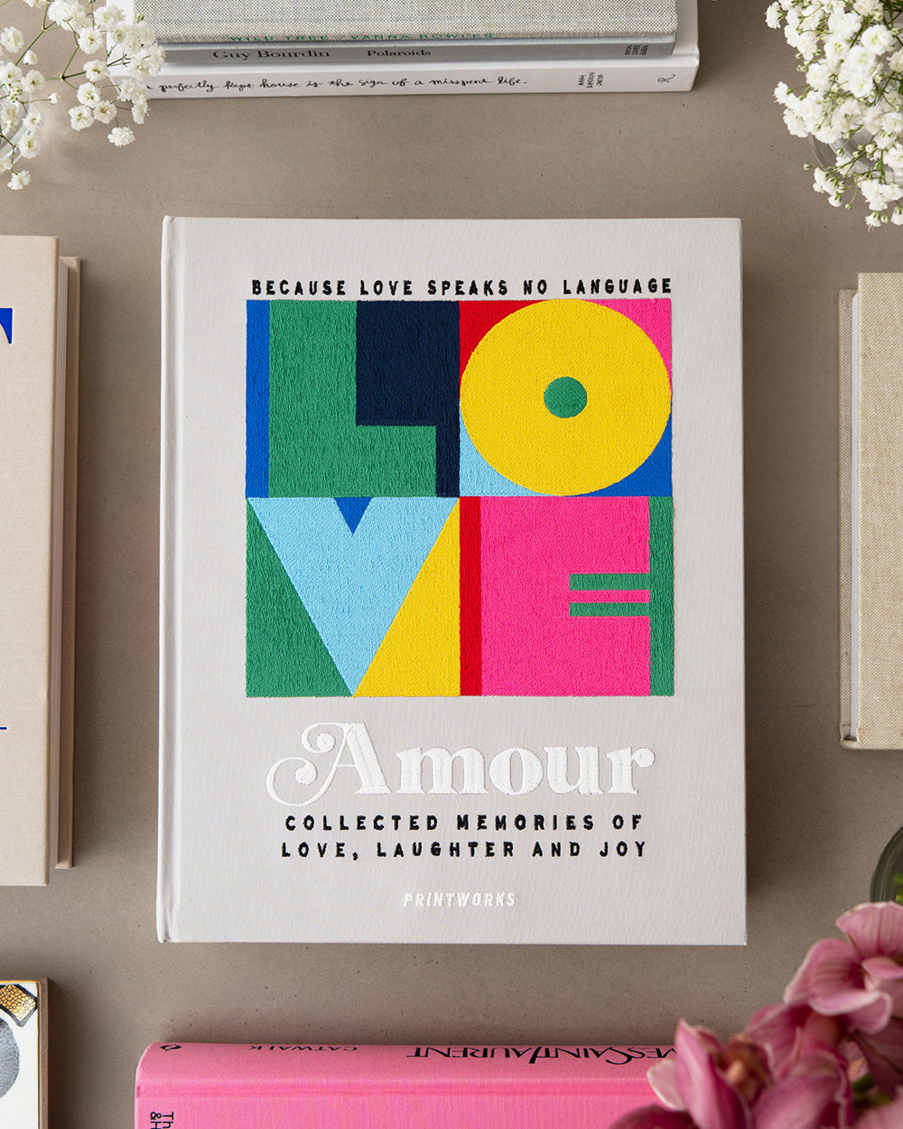 EMBROIDERED PHOTO ALBUM AMOUR