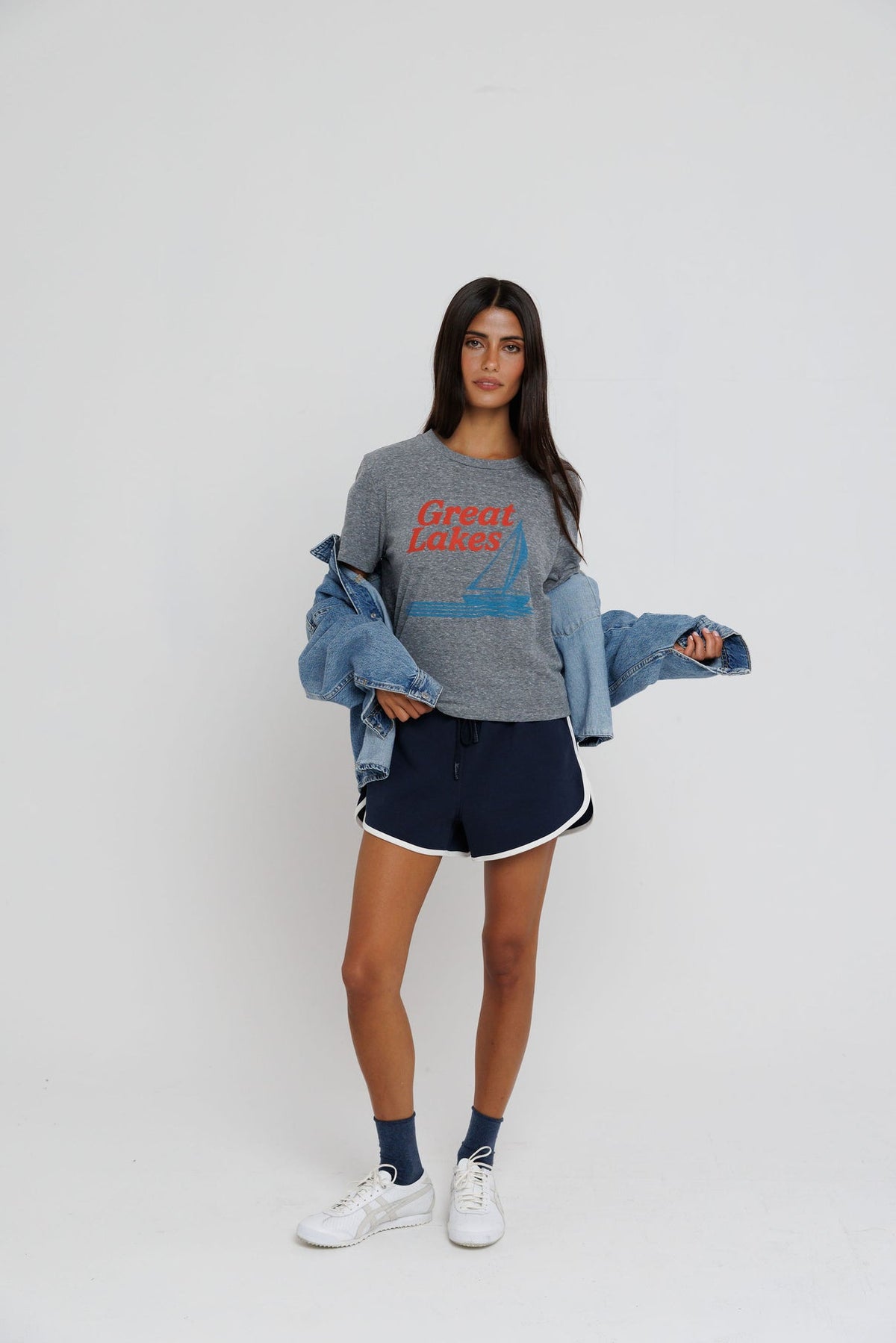 GREAT LAKES SAILBOAT EVERYDAY TEE