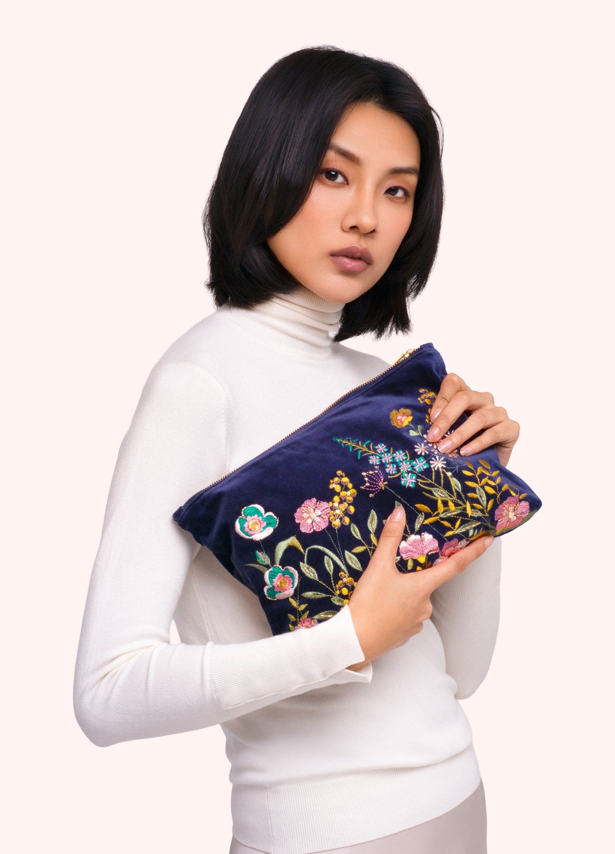 ZIP POUCH