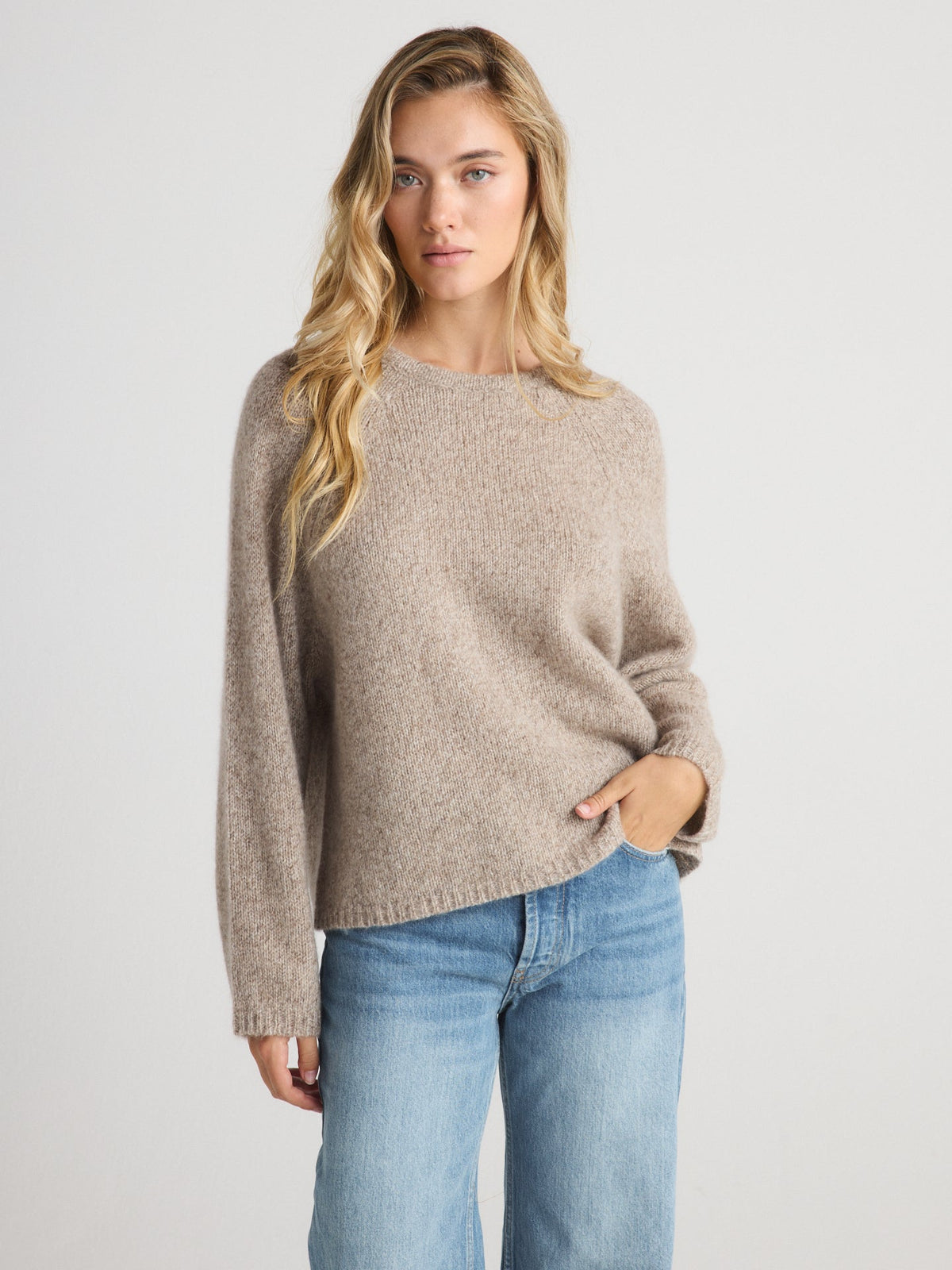 SIERRA CREW NECK SWEATER