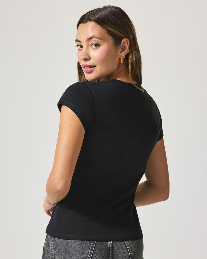 FAYE VNECK TEE