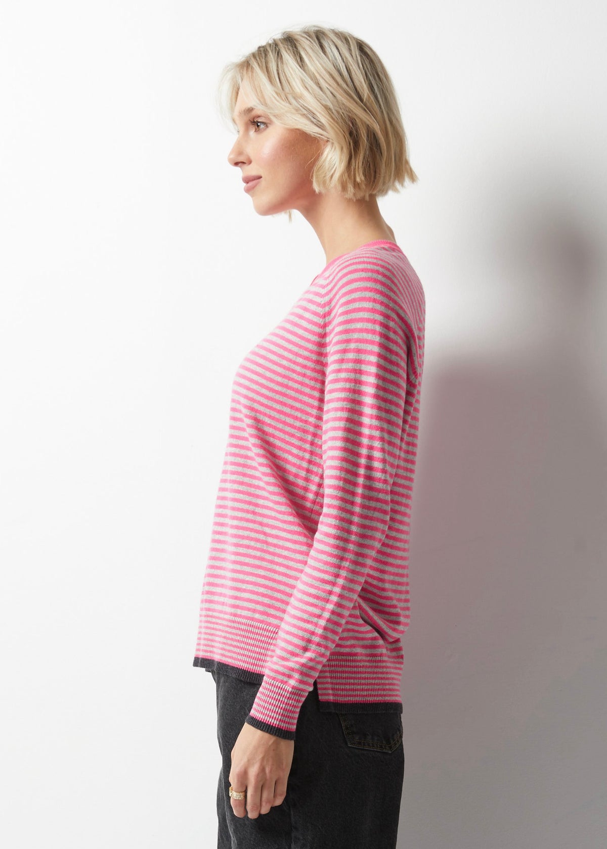 ESSENTIAL STRIPE SWEATER