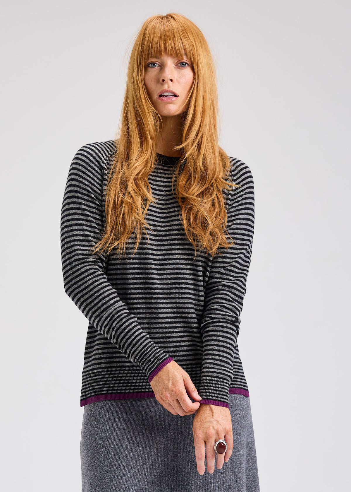 STRIPE CREW SWEATER
