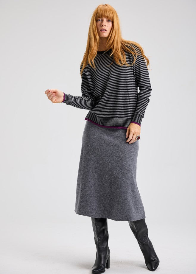 STRIPE CREW SWEATER