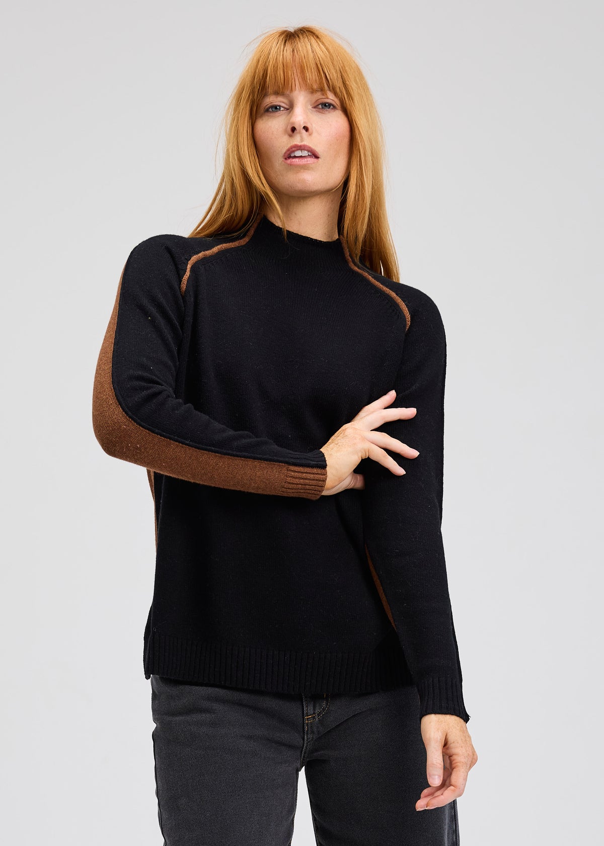REVERSIBLE BLOCK FUNNEL NECK SWEATER