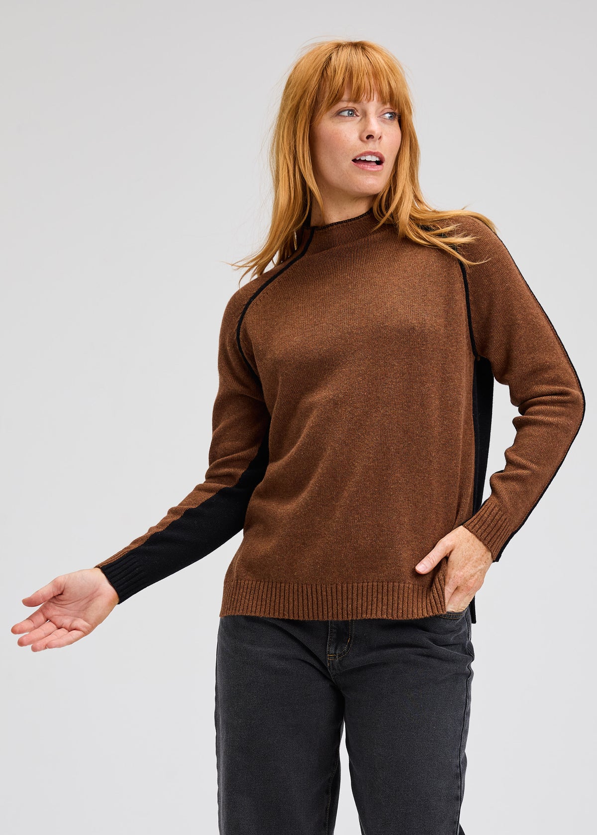 REVERSIBLE BLOCK FUNNEL NECK SWEATER
