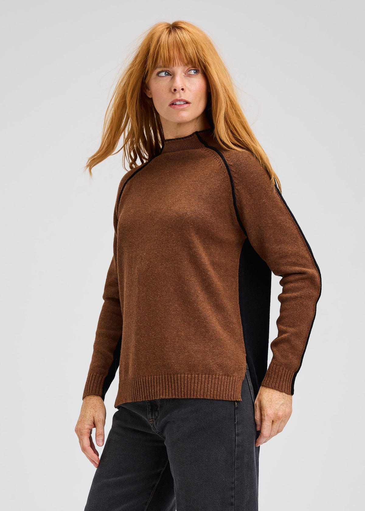 REVERSIBLE BLOCK FUNNEL NECK SWEATER