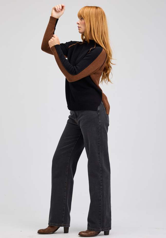 REVERSIBLE BLOCK FUNNEL NECK SWEATER