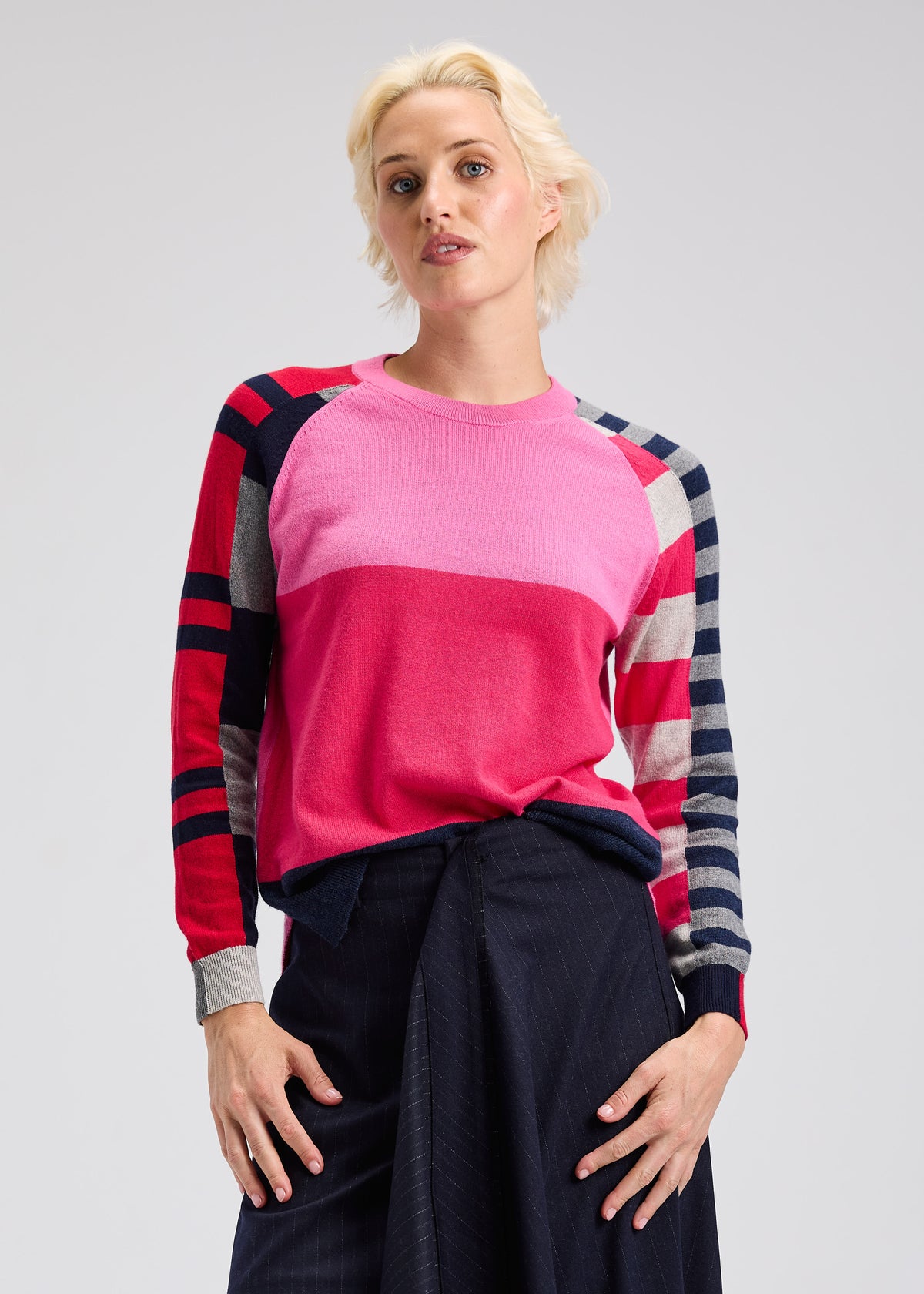 COLORBLOCK STRIPE SLEVEE SWEATER