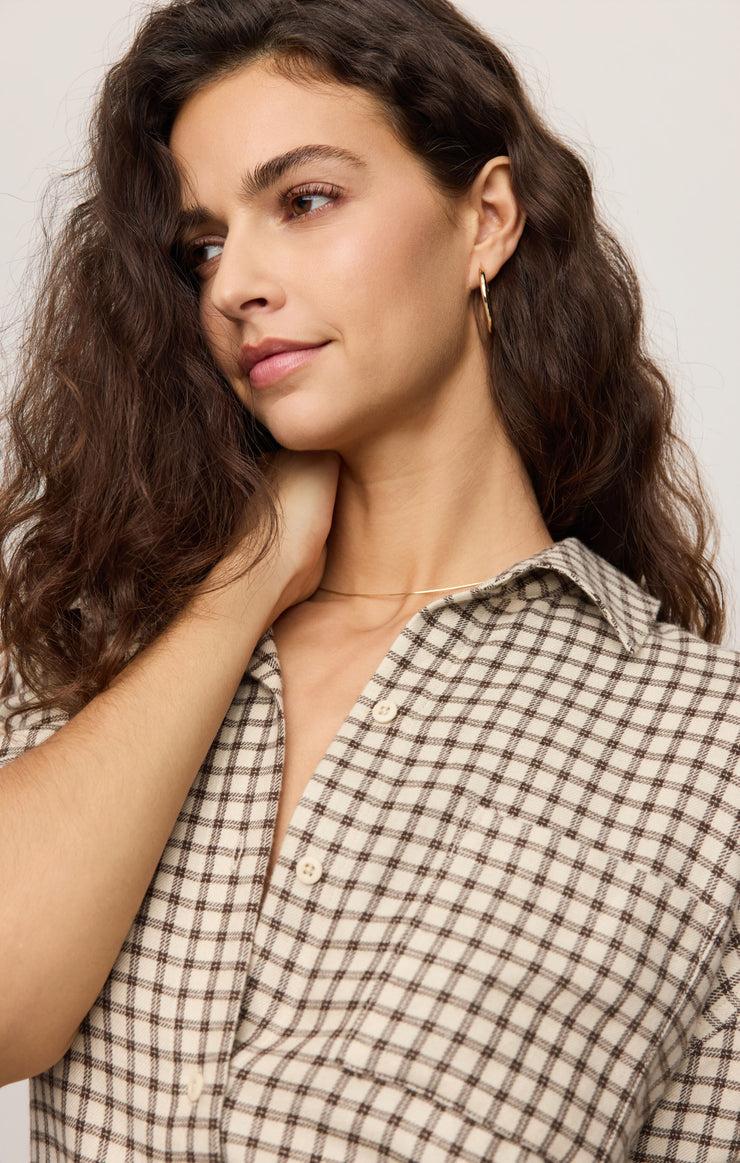RIVER PLAID BUTTON UP