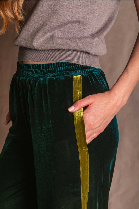 VELVET CONTRAST SIDE STRIPE PANT