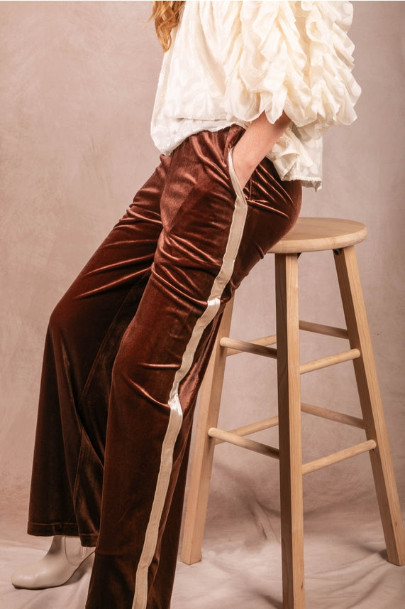 VELVET CONTRAST SIDE STRIPE PANT